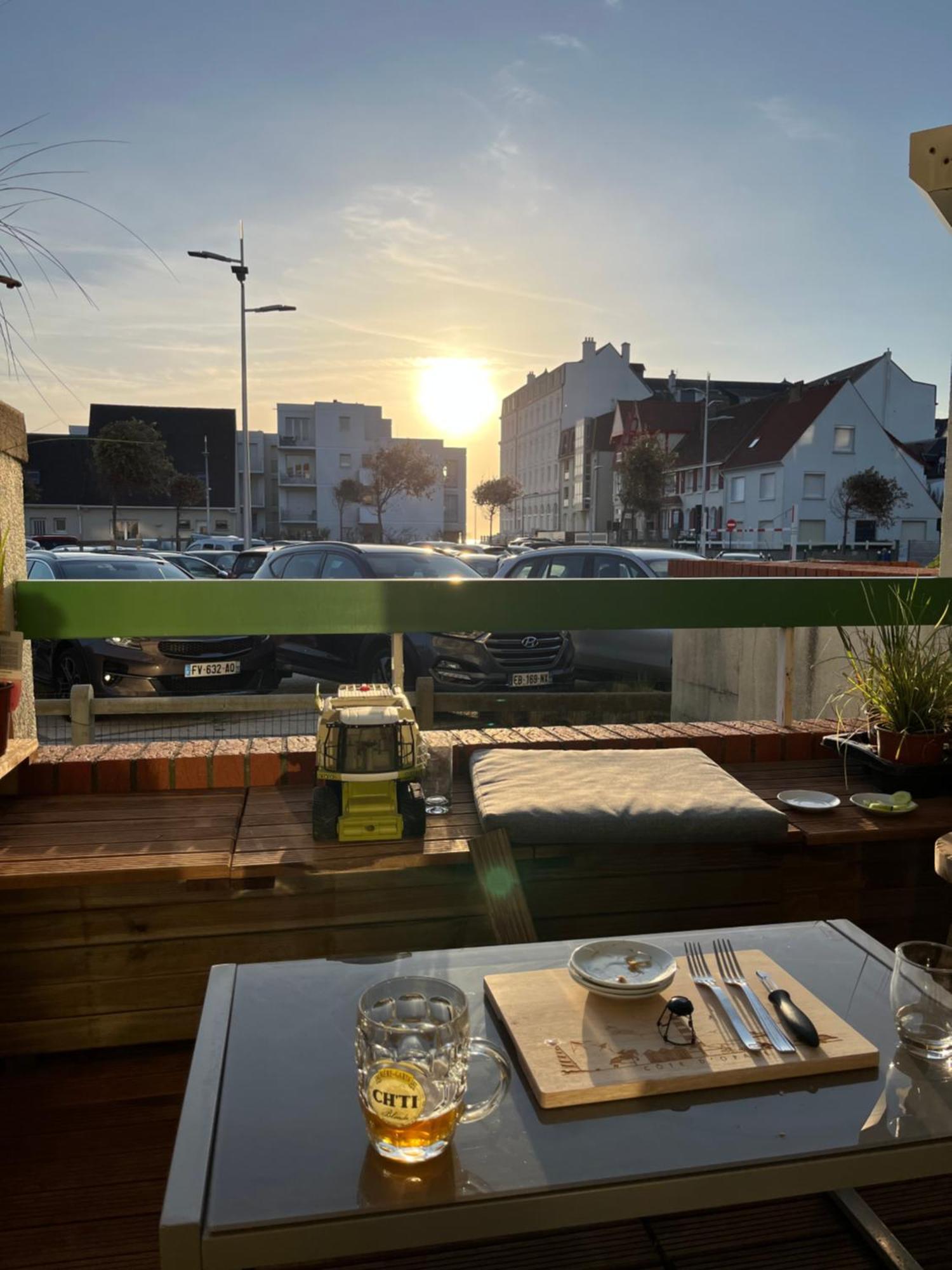 Agreable Appartement Et Terrasse A 2 Pas De La Mer Вимере Екстериор снимка