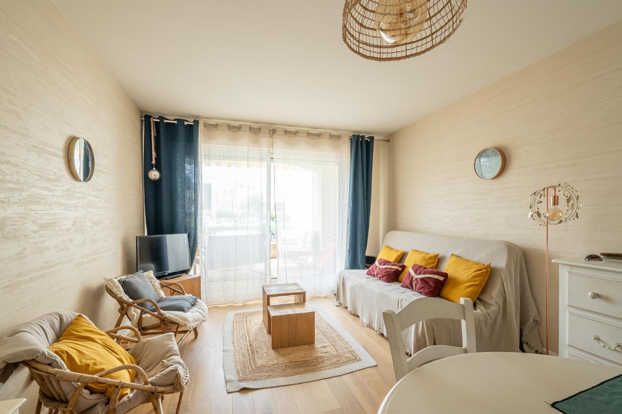 Agreable Appartement Et Terrasse A 2 Pas De La Mer Вимере Екстериор снимка